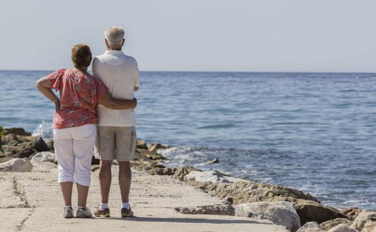 Viajes del Imserso: precios | La carta que el Imserso enviará a 4 millones de pensionistas y jubilados en junio para viajar barato