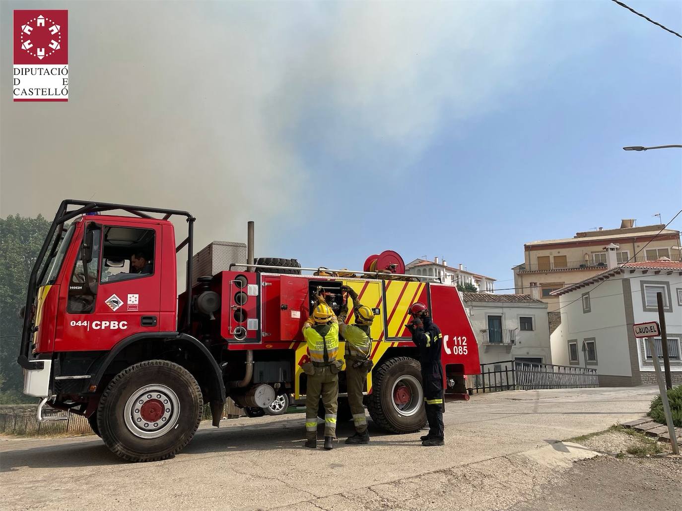 Fotos: Declarado un incendio en Viver y Caudiel