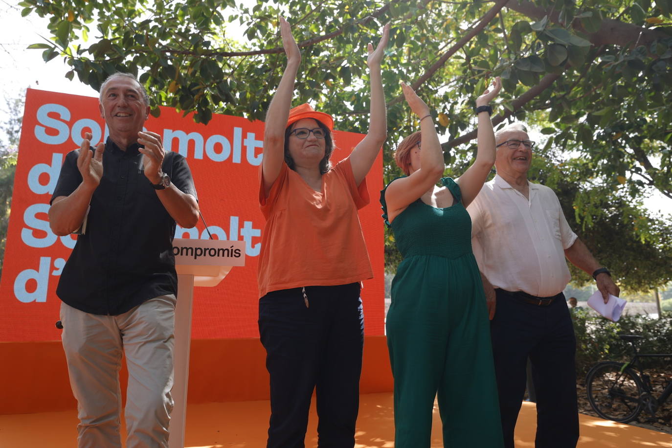 Fotos: Primer acto de partido de Compromís tras la imputación de Oltra