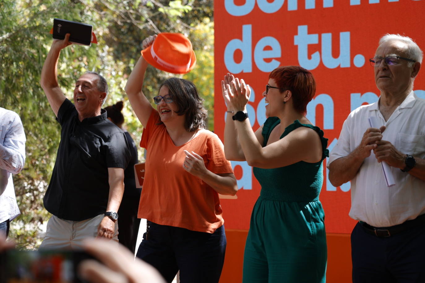 Fotos: Primer acto de partido de Compromís tras la imputación de Oltra