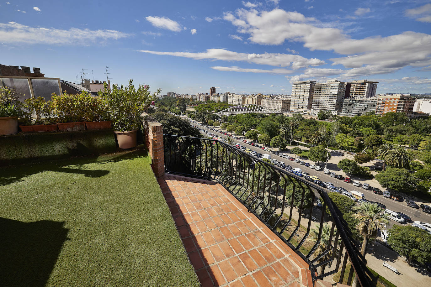 Terraza localizada en el paseo de la Alameda.