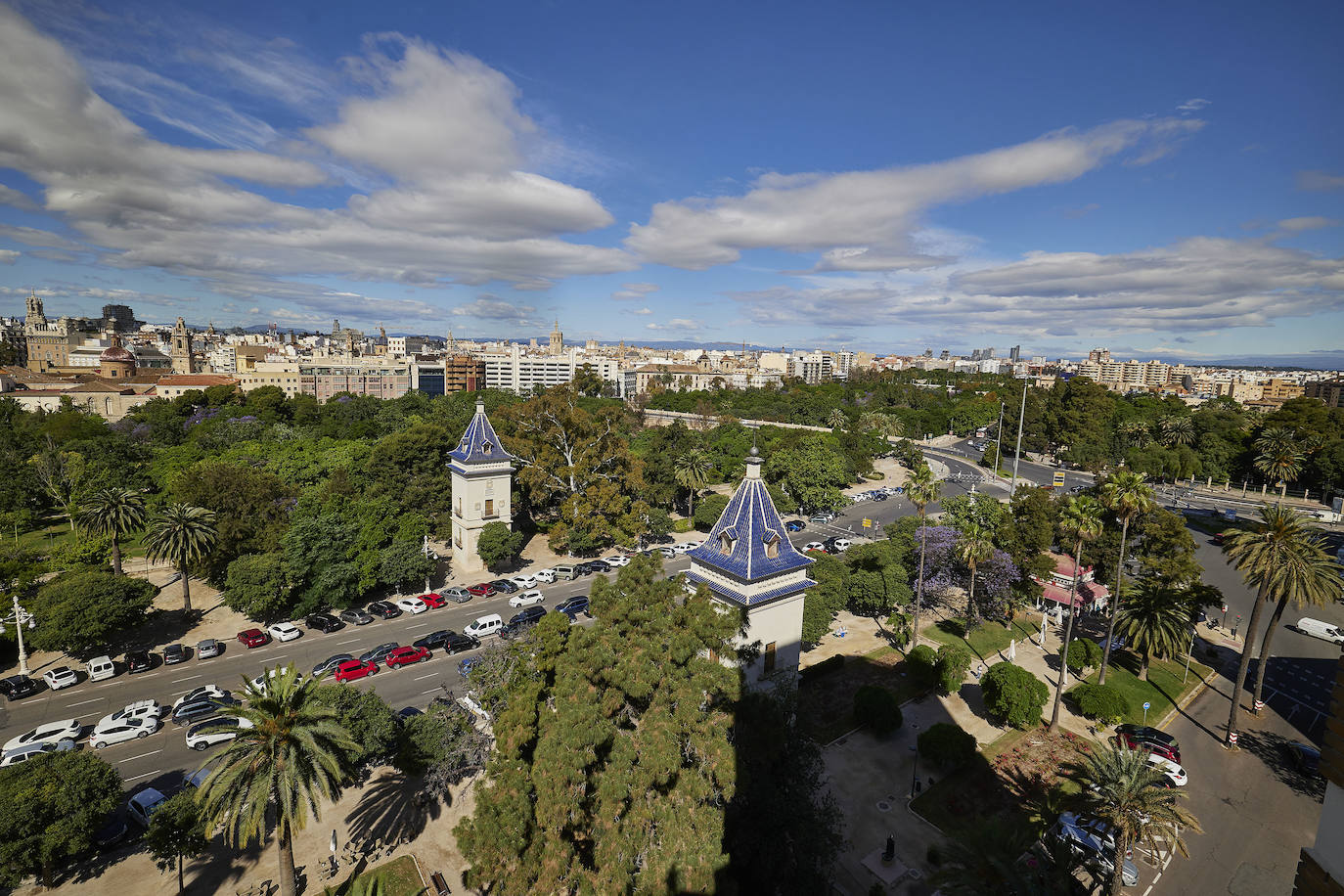 Vistas desde una terraza del paseo de la Alameda.