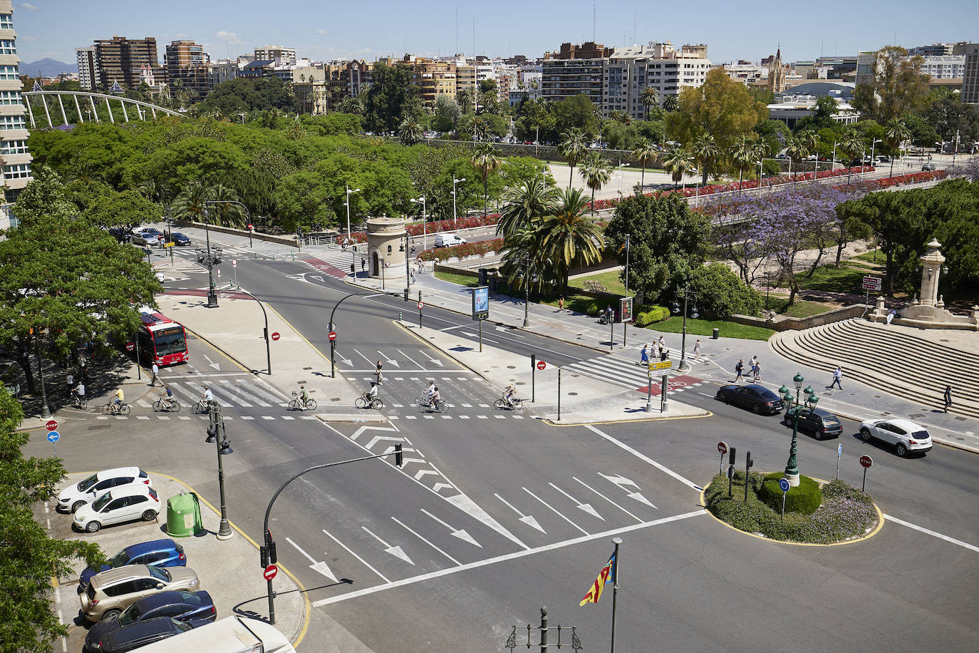 Vistas de la plaza América desde la casa de Mayrén Beneyto.