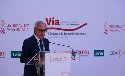 Francisco Pérez, durante su intervención en Alicante. 