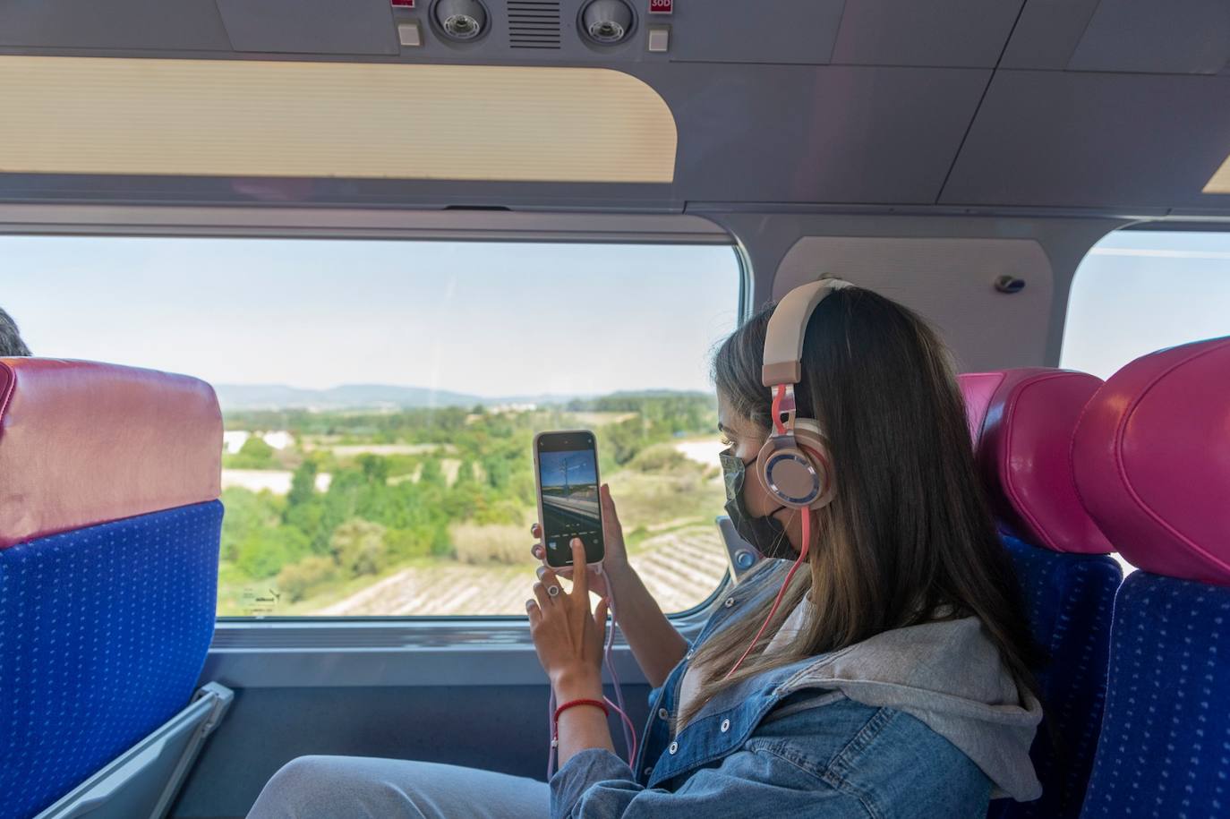 El 30 de junio se han presentado los trenes Ouigo que harán la ruta Valencia-Madrid. 