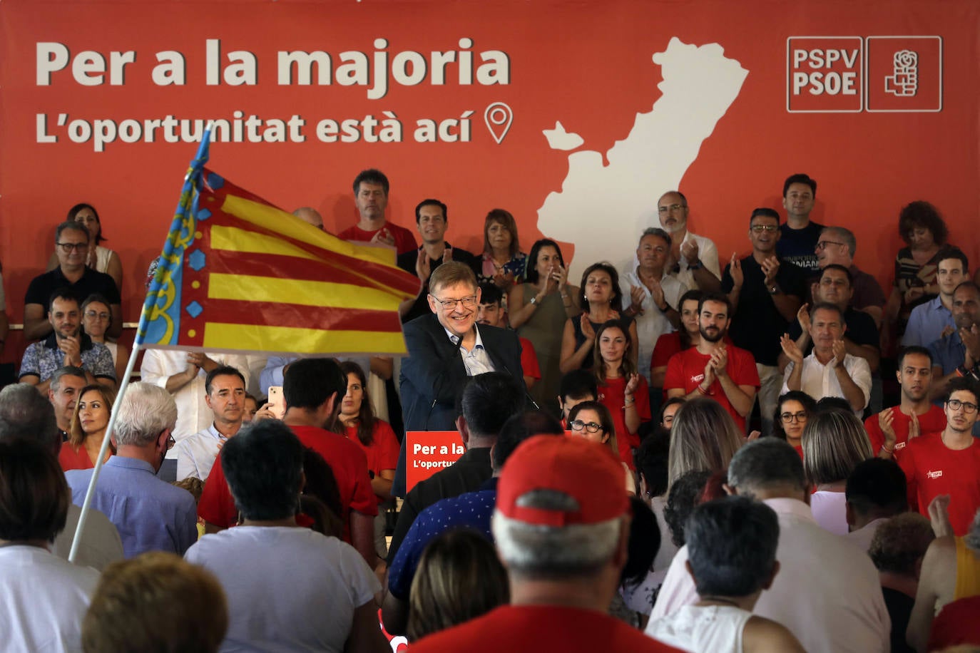 Fotos: El PSPV reúne a más de un millar de militantes y cargos municipales y autonómicos en la Marina de Valencia