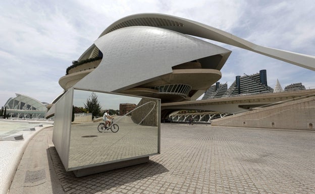 Palau de les Arts, uno de los edificios de Calatrava para la Ciudad de las Artes y las Ciencias. 