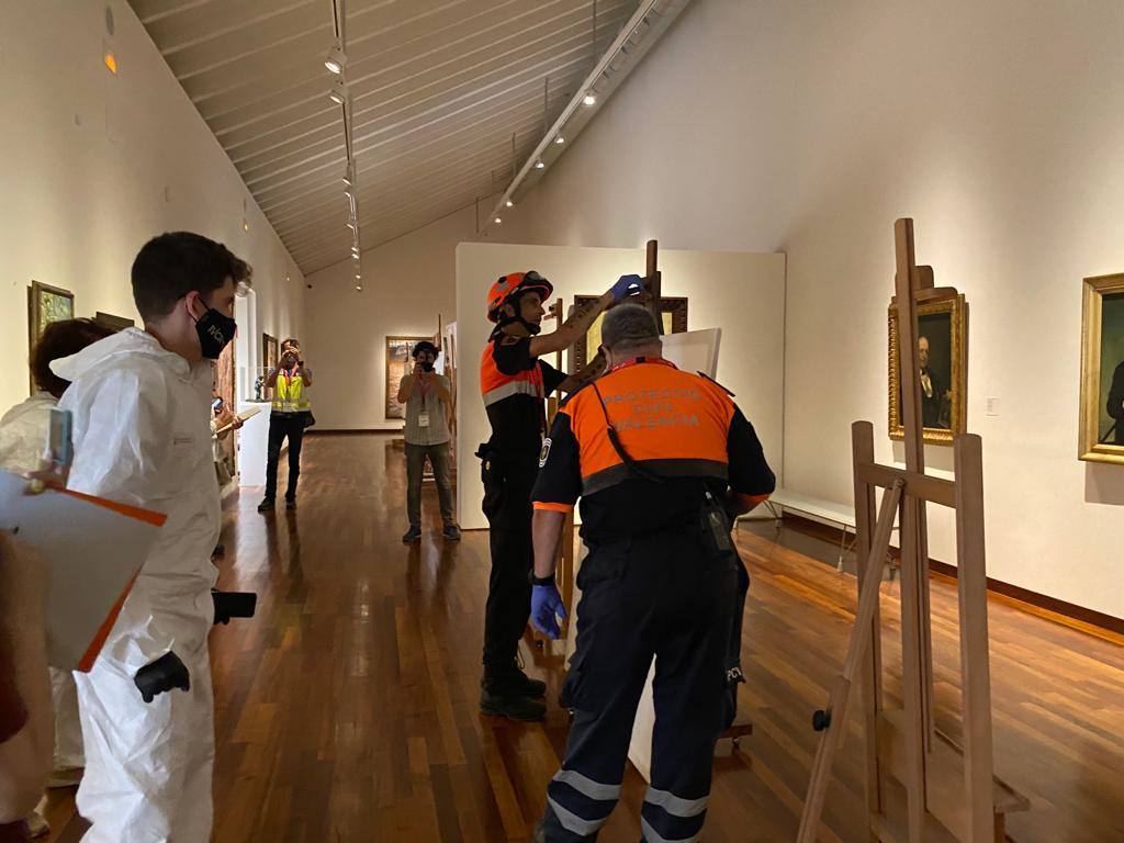 Fotos: Simulacro de incendio en el Museo de Bellas Artes de Valencia