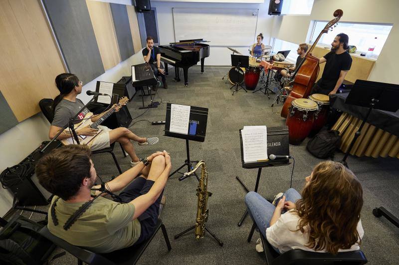 Una clase de uno de los programas de la prestigiosa universidad de la música. 