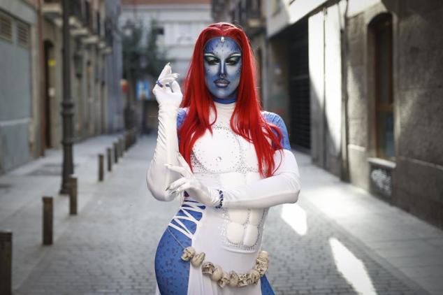 Participante en el pregón del Orgullo LGTBI en Madrid.