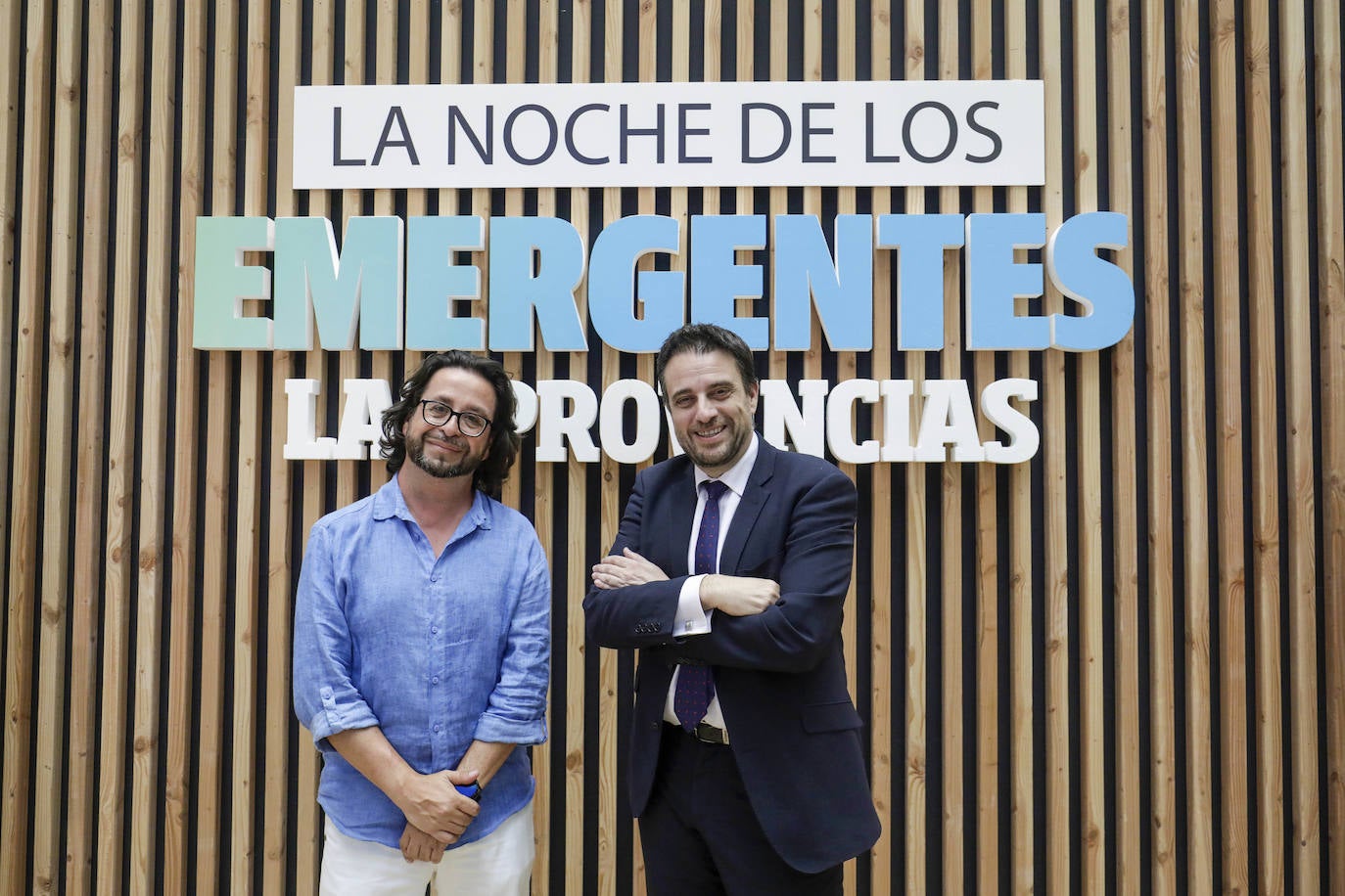 El redactor David Burguera junto al director general Pere Rostoll.