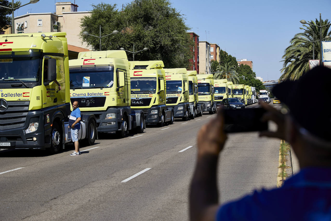 Fotos: Los camioneros valencianos honran a San Cristobal