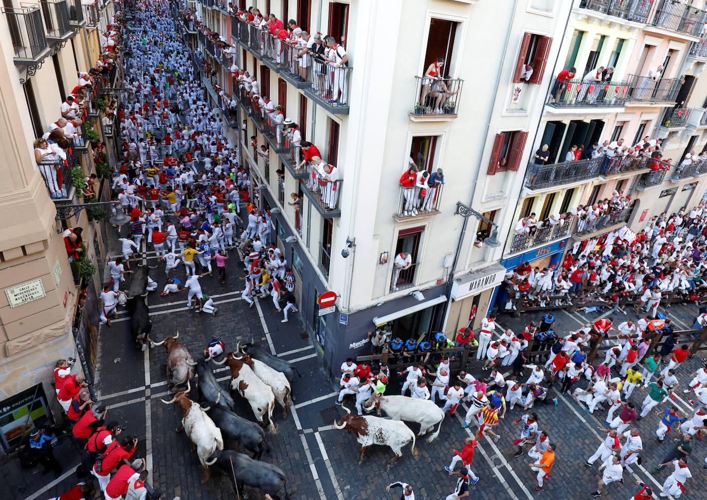 Fotos: Las fotos más espectaculares del tercer encierro de los Sanfermines 2022