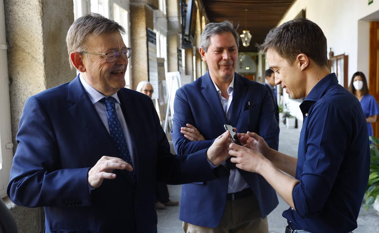 Puig, hoy, en Madrid, en la escuela de verano de la Complutense, donde ha coincidido con Íñigo Errejón 