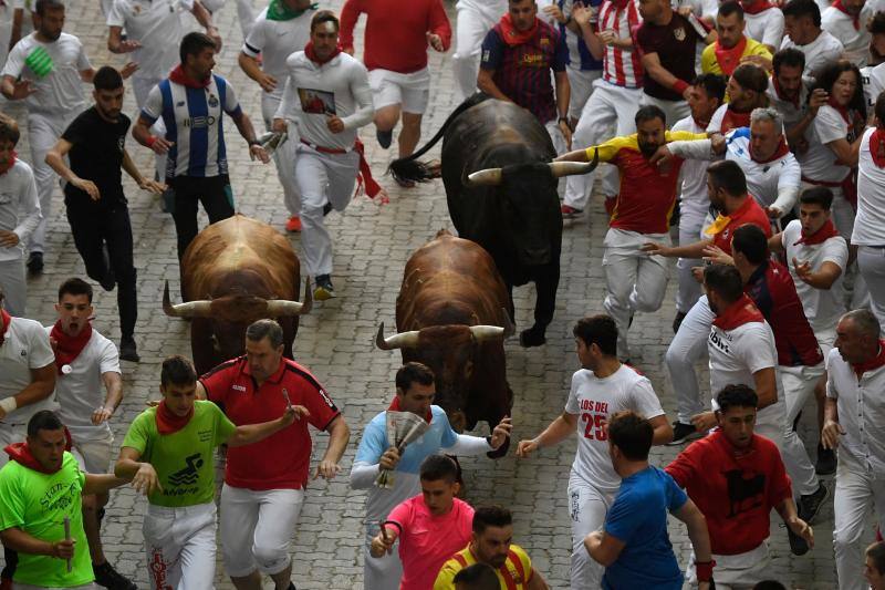 Fotos: Las mejores imágenes del encierro final de los Sanfermines