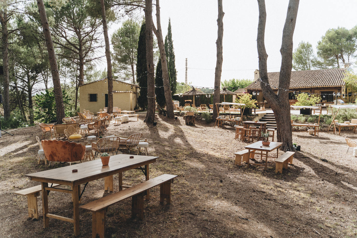 Yago Sanz y Mario Artigues se han casado en una finca en Ontinyent, con 250 invitados como testigos y una celebración para recordar.