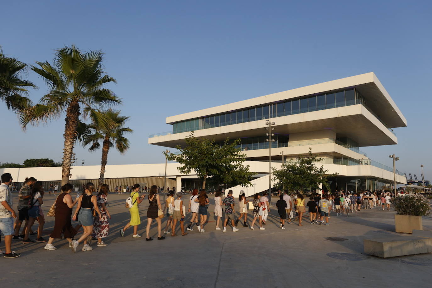 Fotos: Rosalía revoluciona La Marina de Valencia