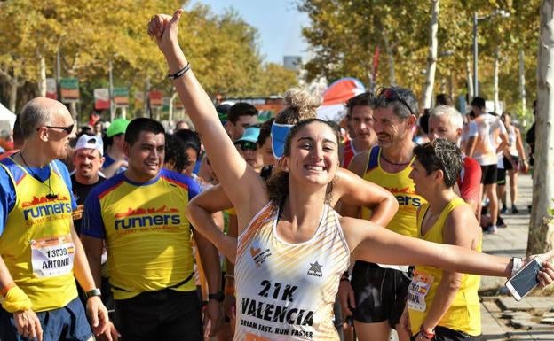 Corredora popular, en el Medio Maratón de Valencia. 