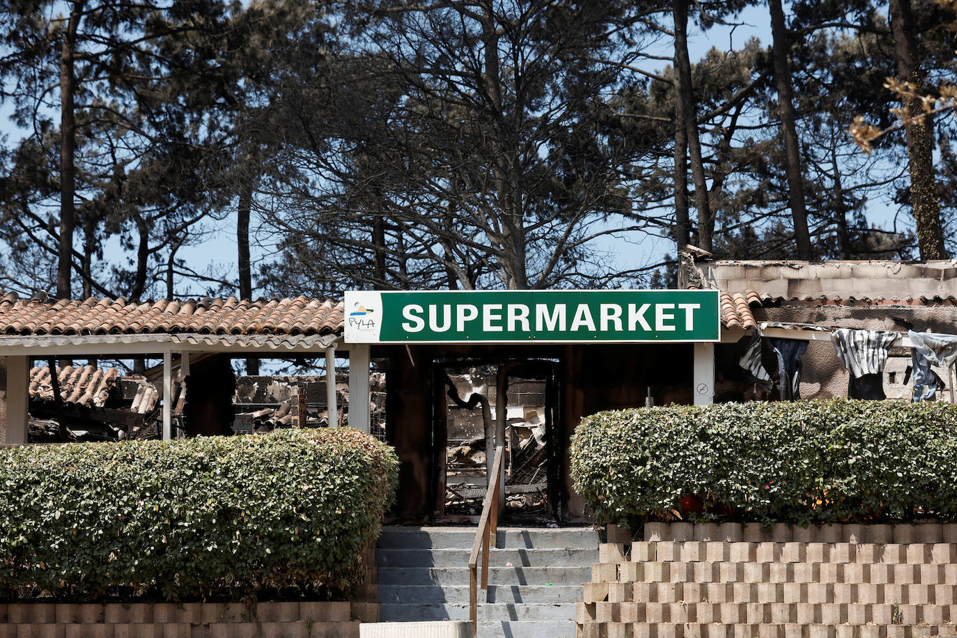 La duna de Pilat, cerca de Burdeos, es un reclamo turístico y está muy cerca de Arcachon y y de Cap de Ferrer