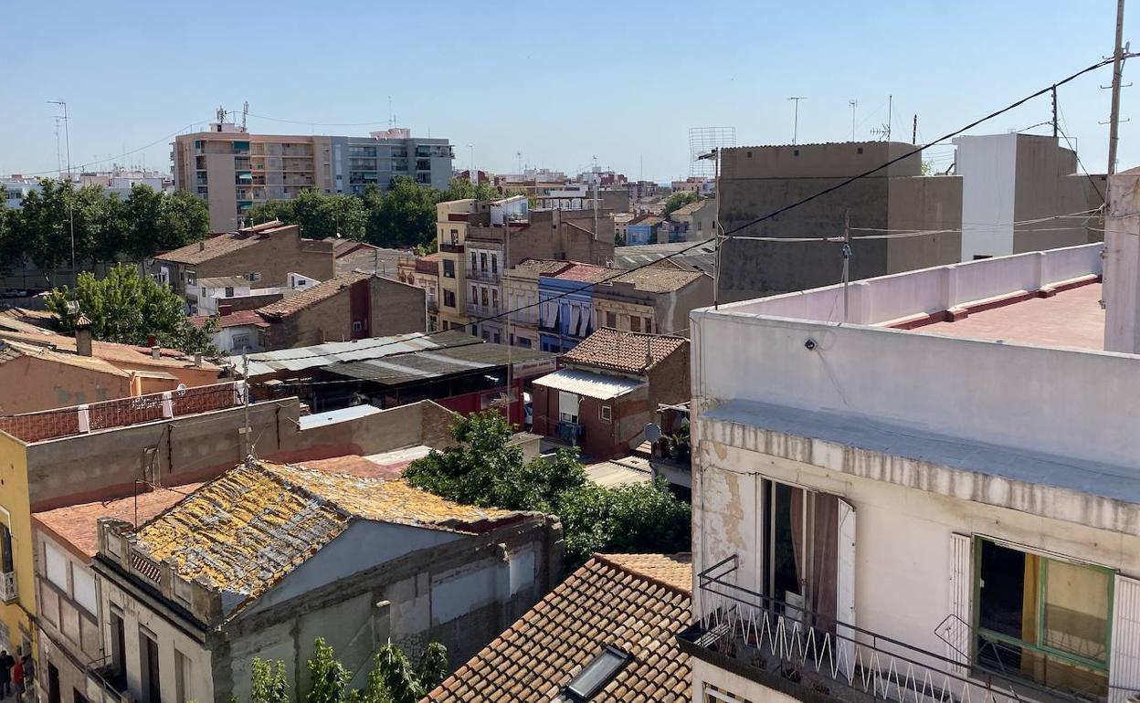 Vista de edificaciones del Cabanyal. 