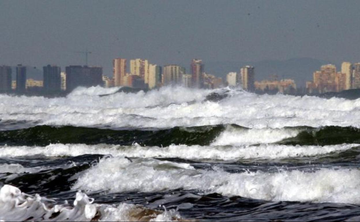 Calor: gota fría en Valencia | La alerta de Mario Picazo sobre las lluvias torrenciales que habrá en el Mediterráneo