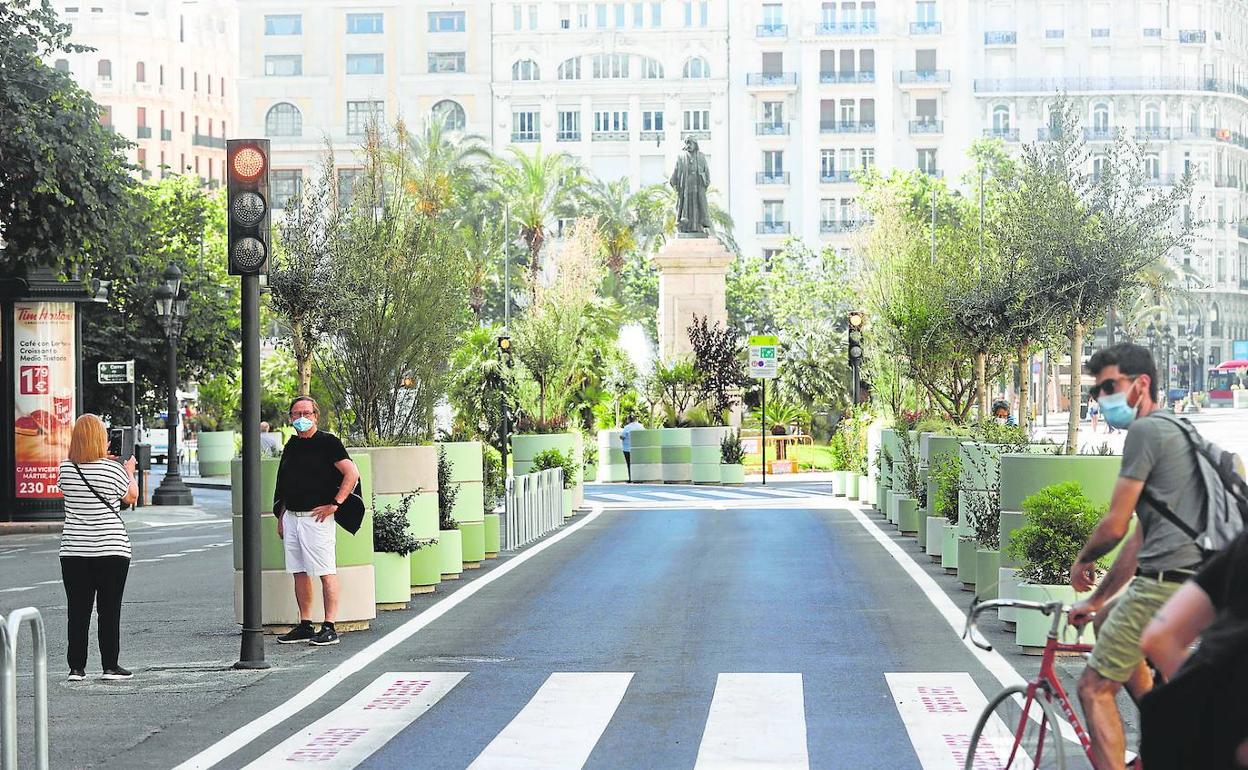 La plaza del Ayuntamiento, uno de los trabajos donde participó la Paisatgeria.