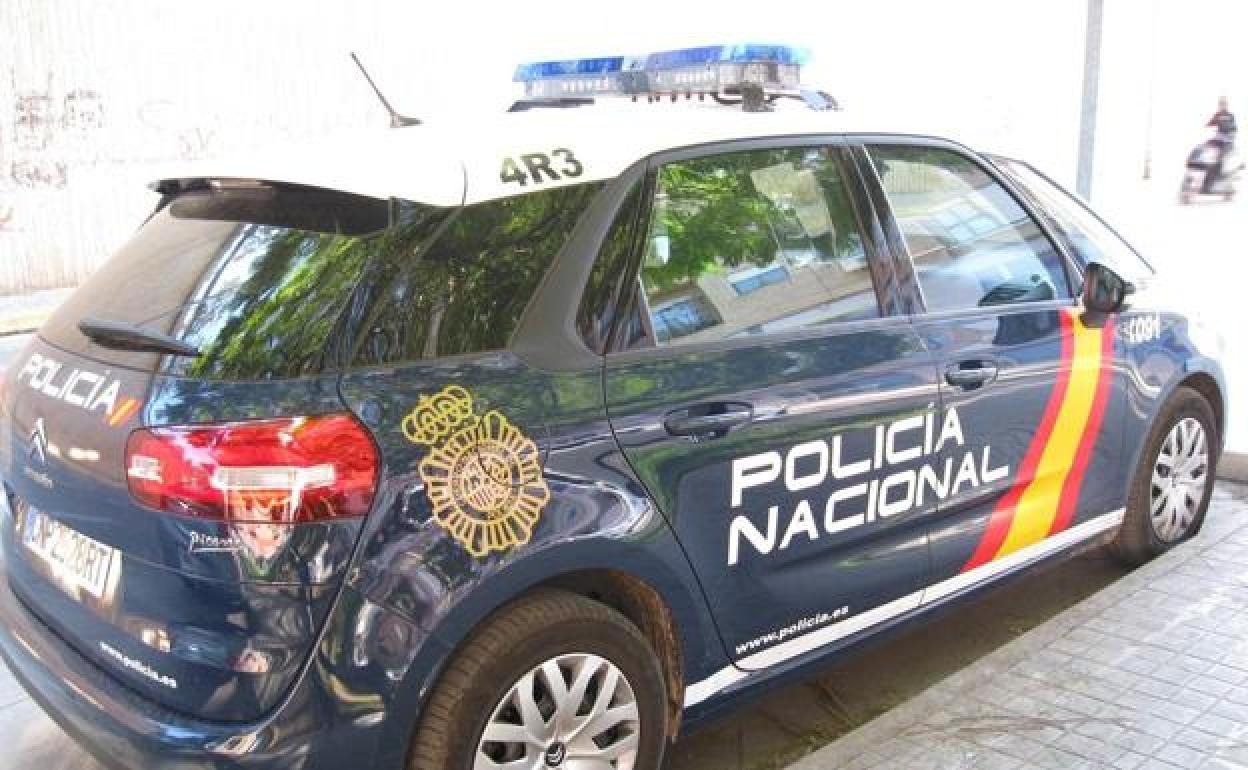 Policía Nacional | Un joven muere al caer del tejado de una nave en la que cultivaba marihuana en Alaquàs