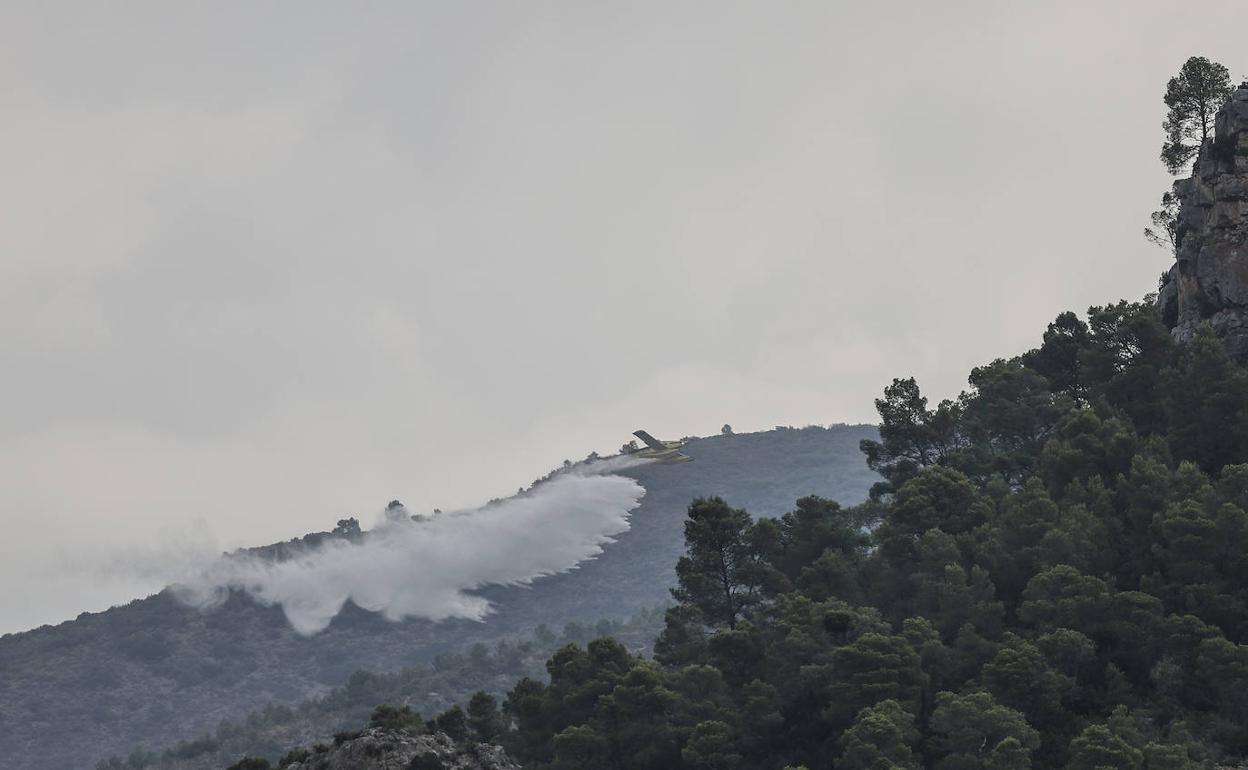 Incendio localidad valenciana de Calles.