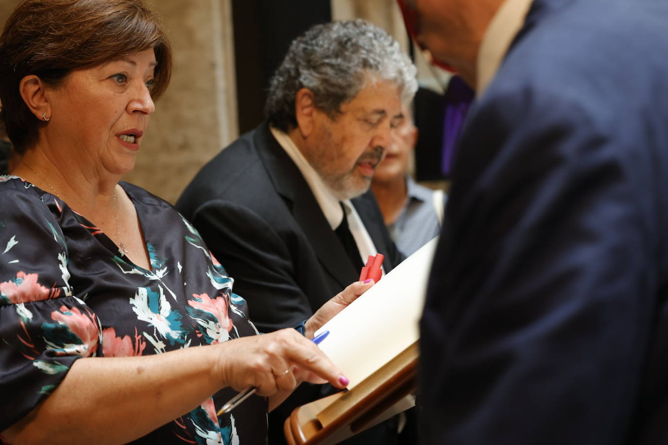 Fotos: La sociedad valenciana despide a Santiago Grisolía