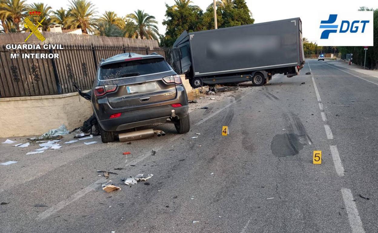 Imagen tras el siniestro ocurrido el pasado lunes en la carretera CV-854, en Elche. 