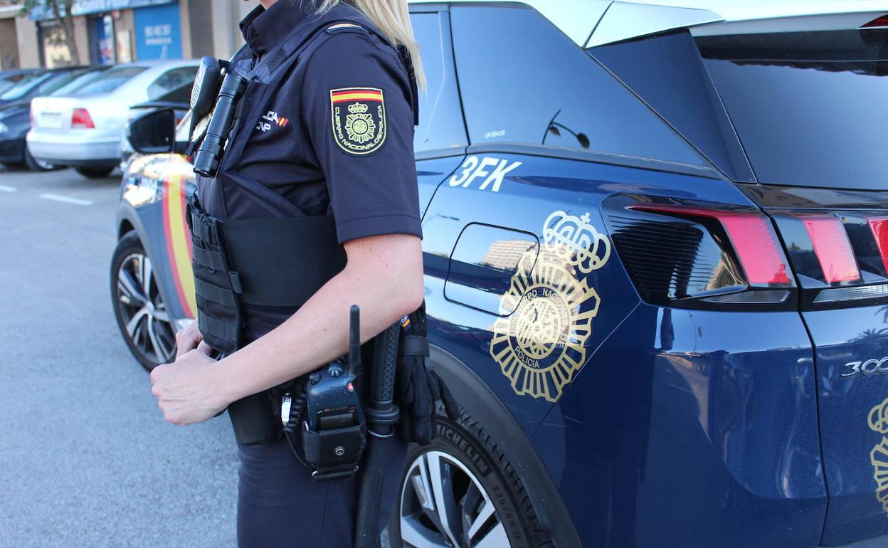 Foto de archivo de un coche de Policía.