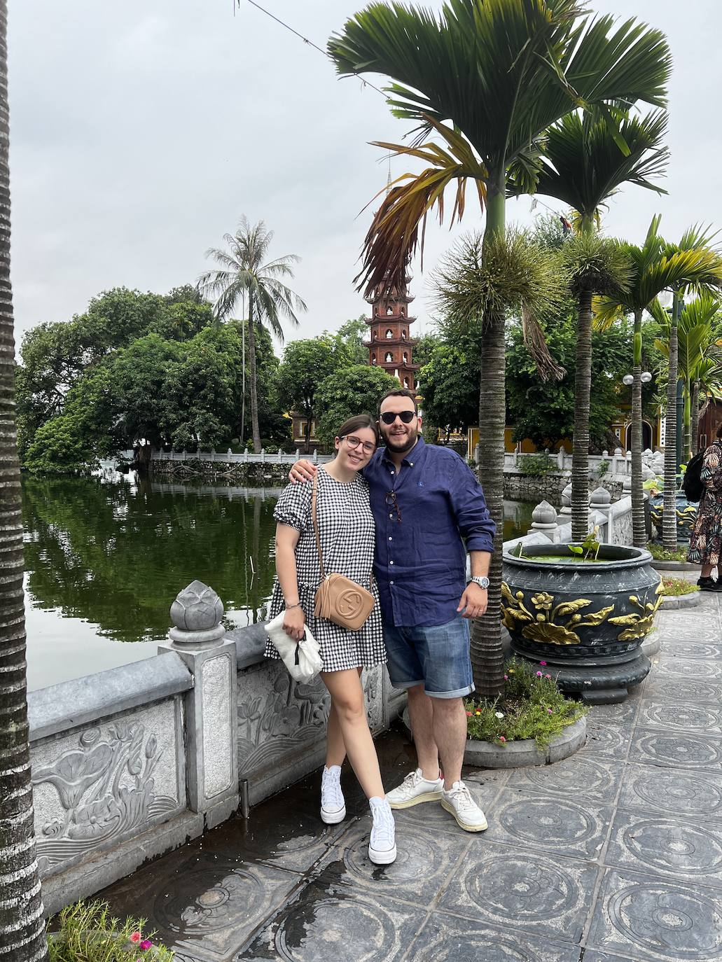 Noelia Durbán y Curro Alfonso, en otro de los momentos de su viaje a Vietnam.