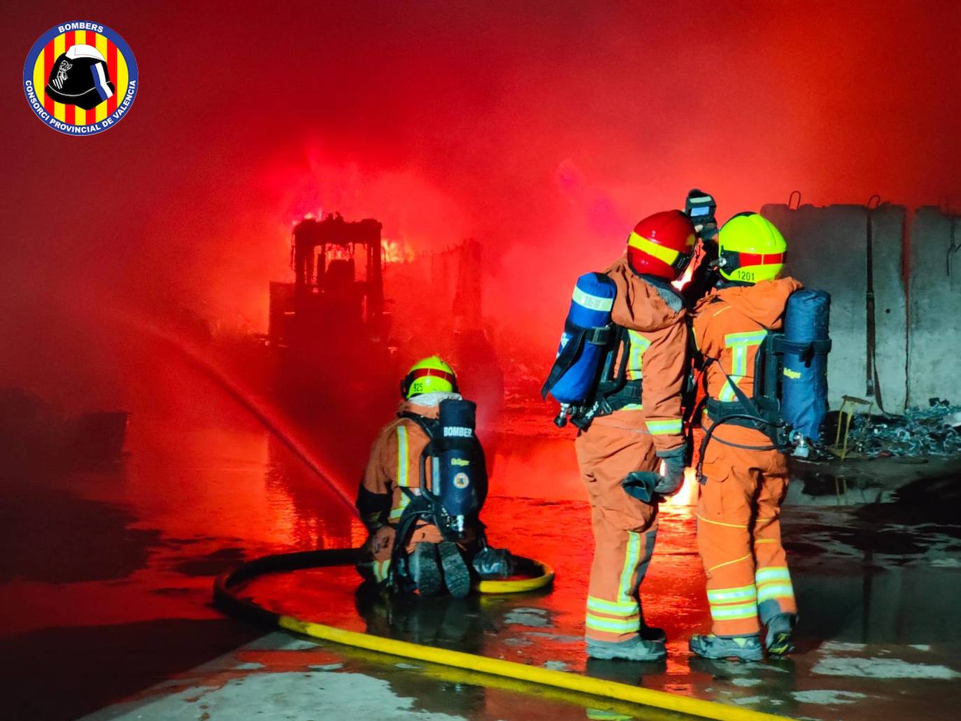 Fotos: Incendio industrial en Quart de Poblet