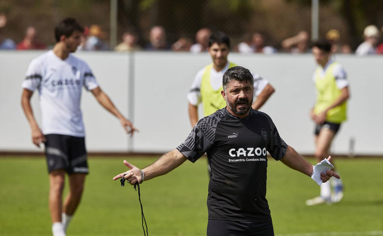 Gattuso, se estrenará en Liga el domingo en Mestalla contra el Girona. 