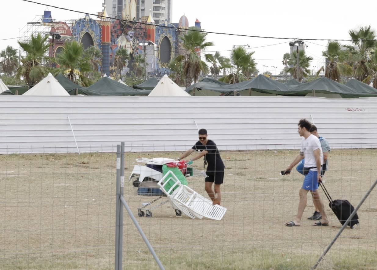 Fotos: Así ha quedado el recinto del festival Medusa tras la tormenta de arena