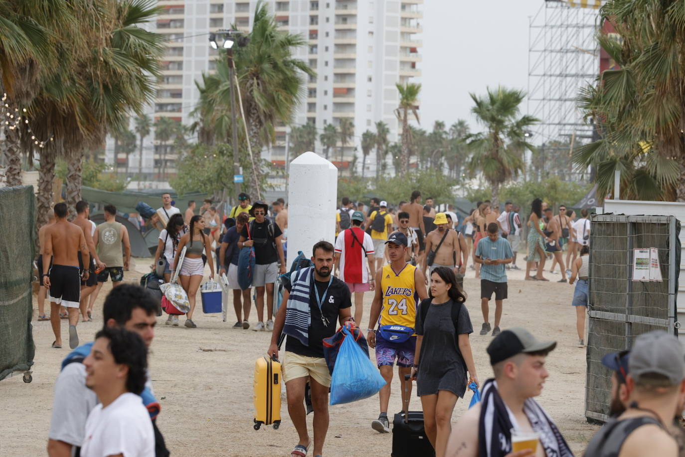 Fotos: Así ha quedado el recinto del festival Medusa tras la tormenta de arena