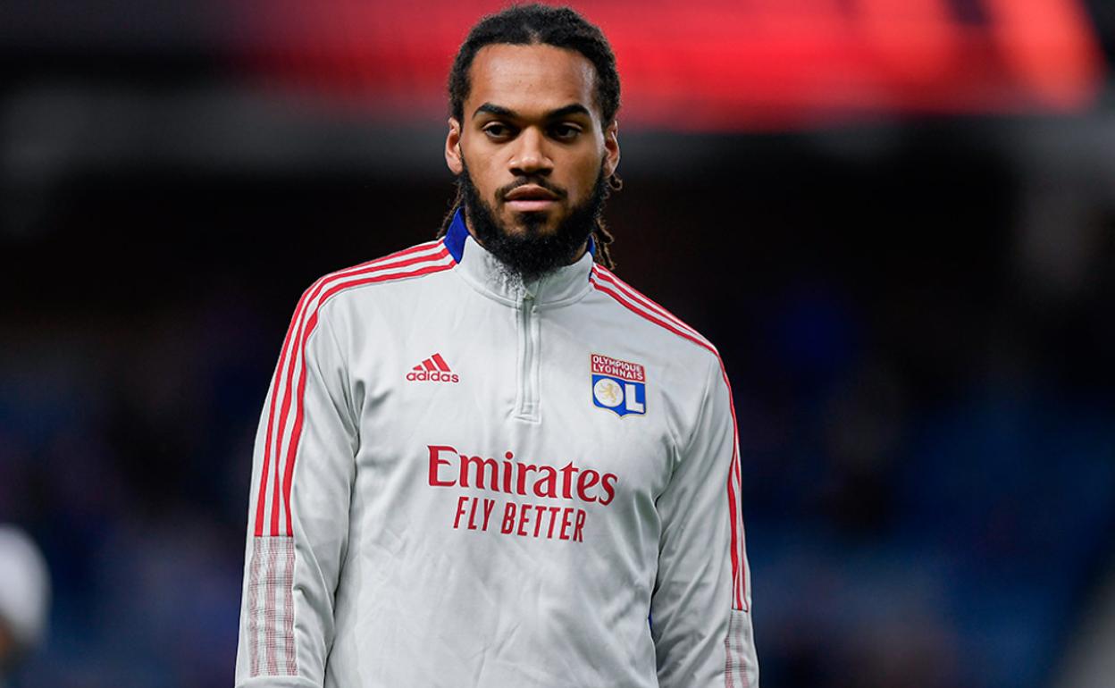 Jason Denayer, en su etapa con el Olympique de Lyon.