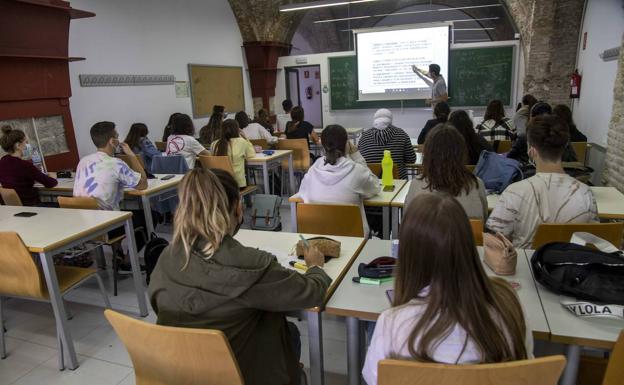 El Consell publica el calendario académico de los centros de Enseñanzas Artísticas con fechas de clases y exámenes