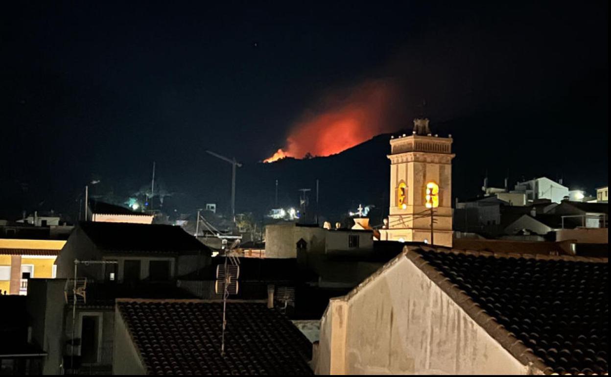 Incendio cerca de Olocau.