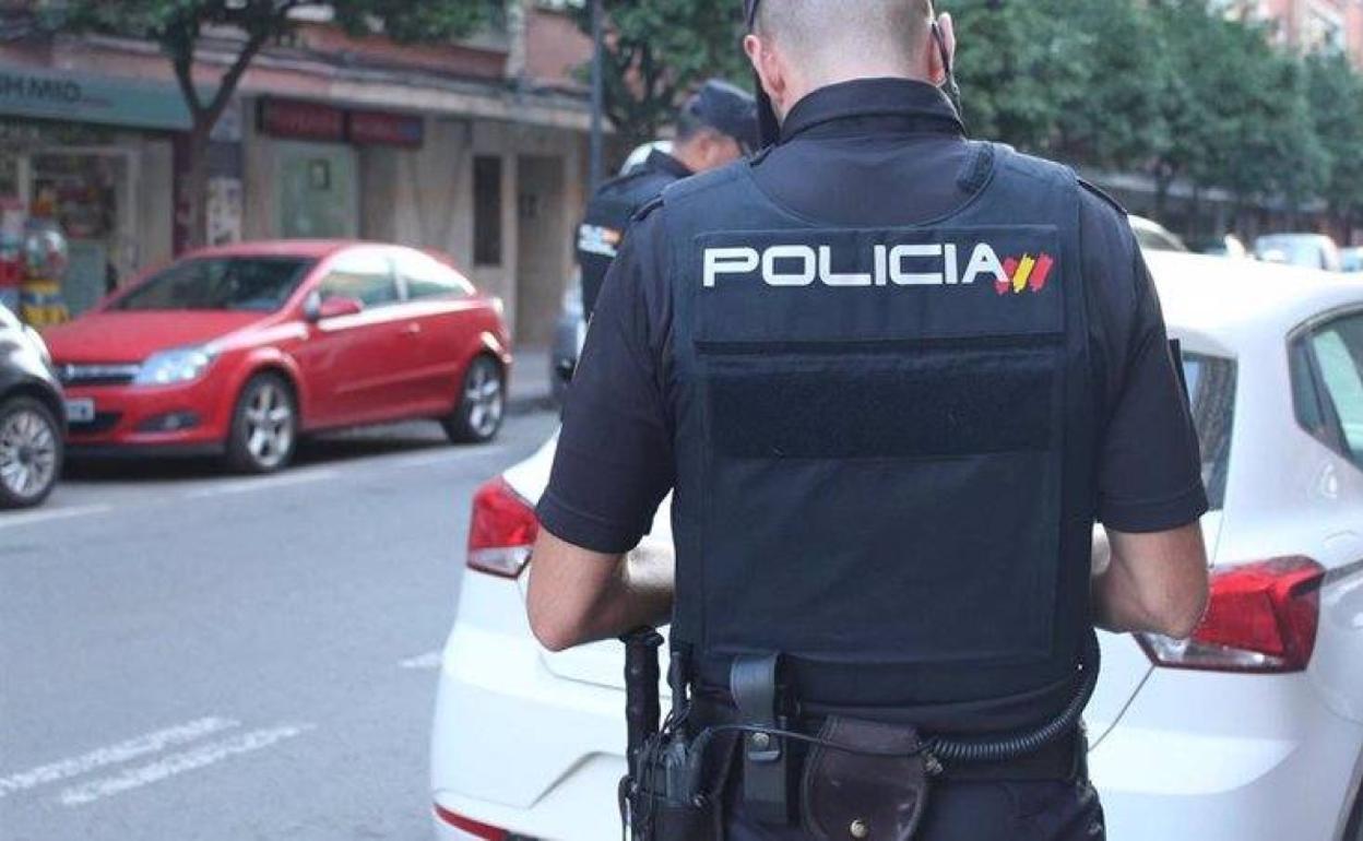 El conductor fue detenido y el resto de ocupantes, multados. 