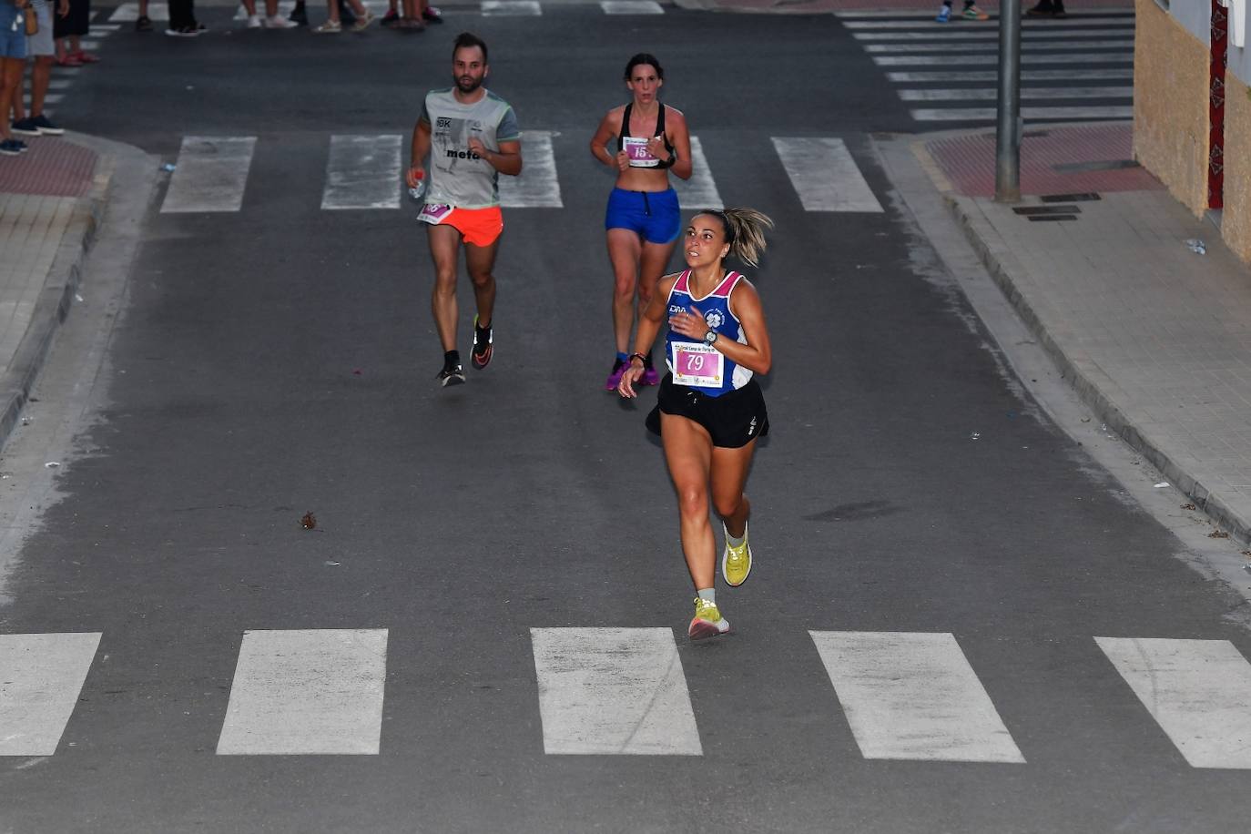 Cientos de corredores han participado en la Volta a Peu a Loriguilla 2022. 