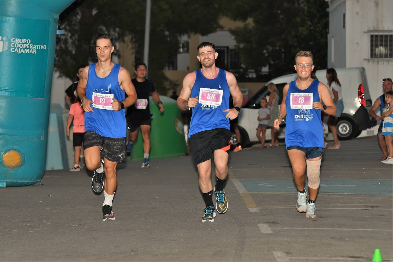 Cientos de corredores han participado en la Volta a Peu a Loriguilla 2022. 