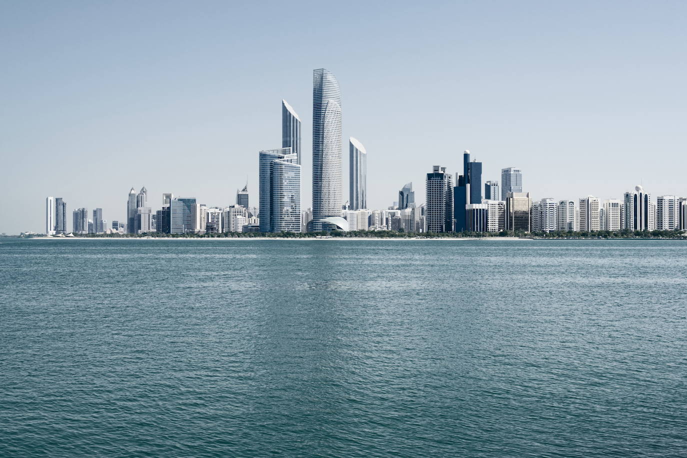 7.- EMIRATOS ÁRABES