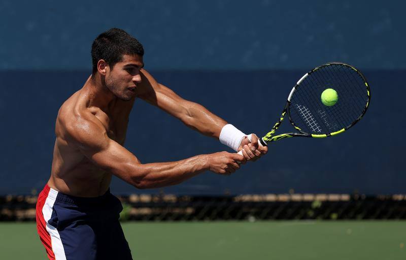 US Open: cambio físico de Alcaraz |  Fotos: Alcaraz prepara su debut en el US Open exhibiendo su gran estado físico