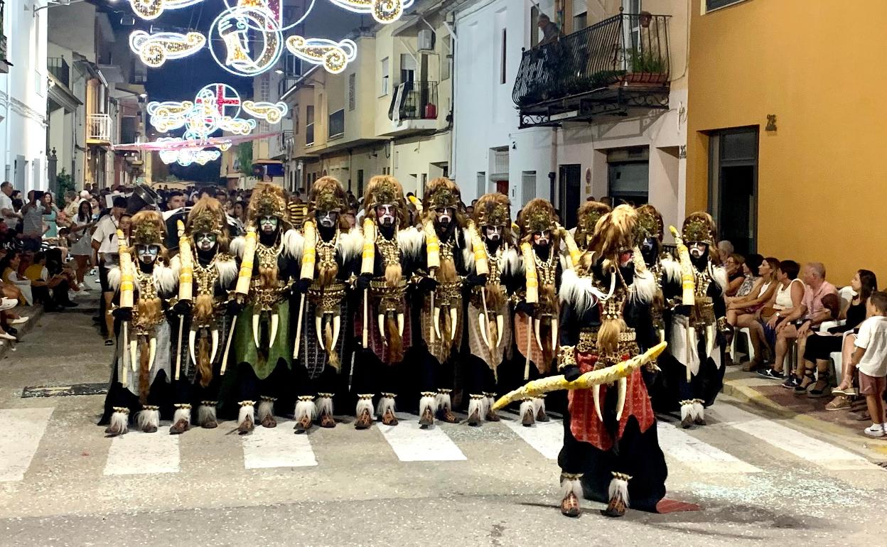 Captura de la entrada de Moros y Cristianos. 