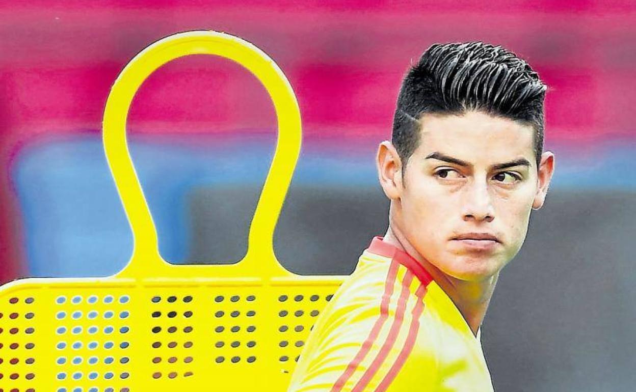 James Rodríguez: fichaje por el Valencia | James Rodríguez se ofrece al Valencia: «Iría hasta caminando»