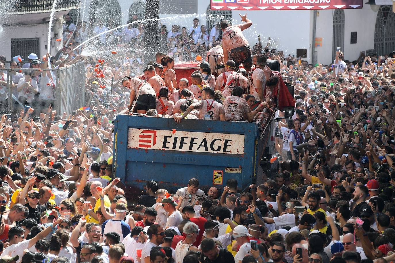 La fiesta ha vuelto a Buñol. 