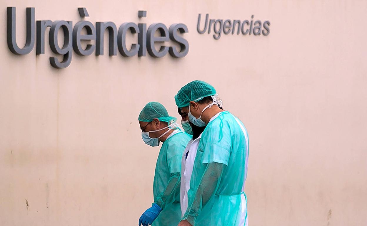 Sanitarios del Hospital La Fe de Valencia. 