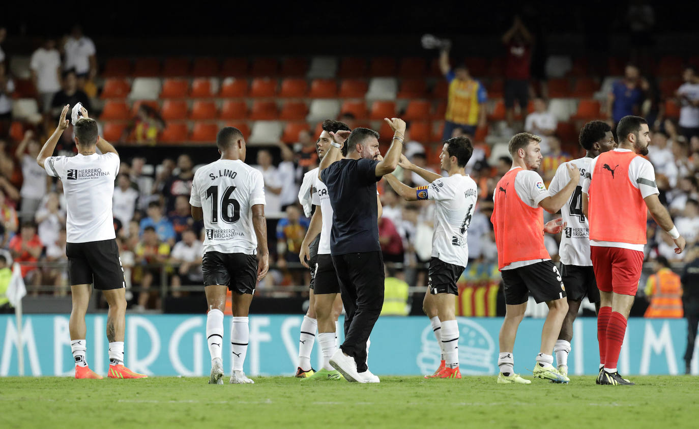 Fotos: Euforia en Mestalla tras el 5-1 frente al Getafe