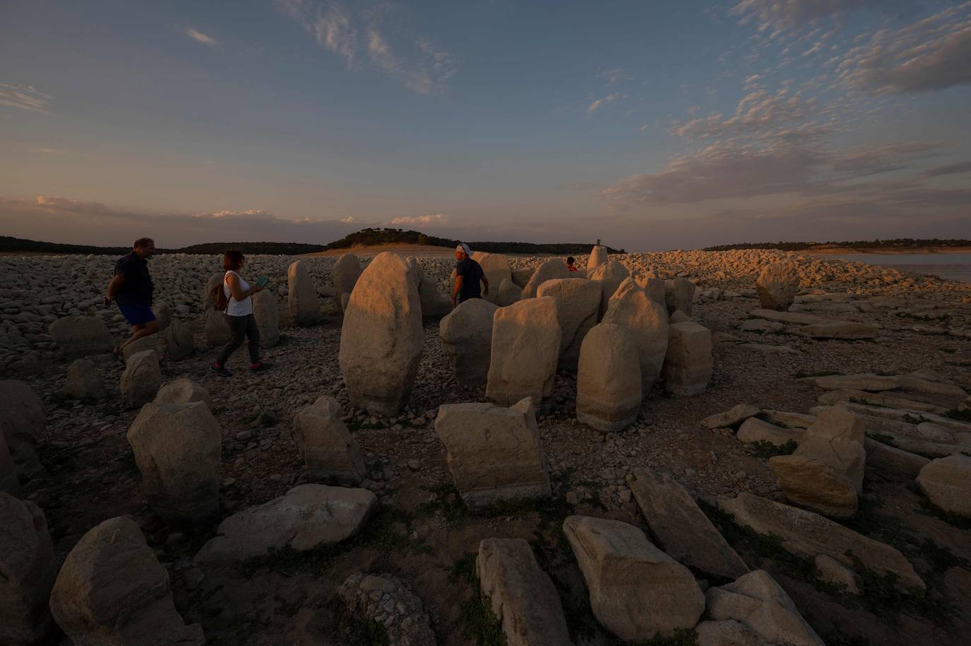 Fotos: La sequía saca a la luz el Dolmen de Guadalperal, el enigmático &#039;Stonehenge español&#039;